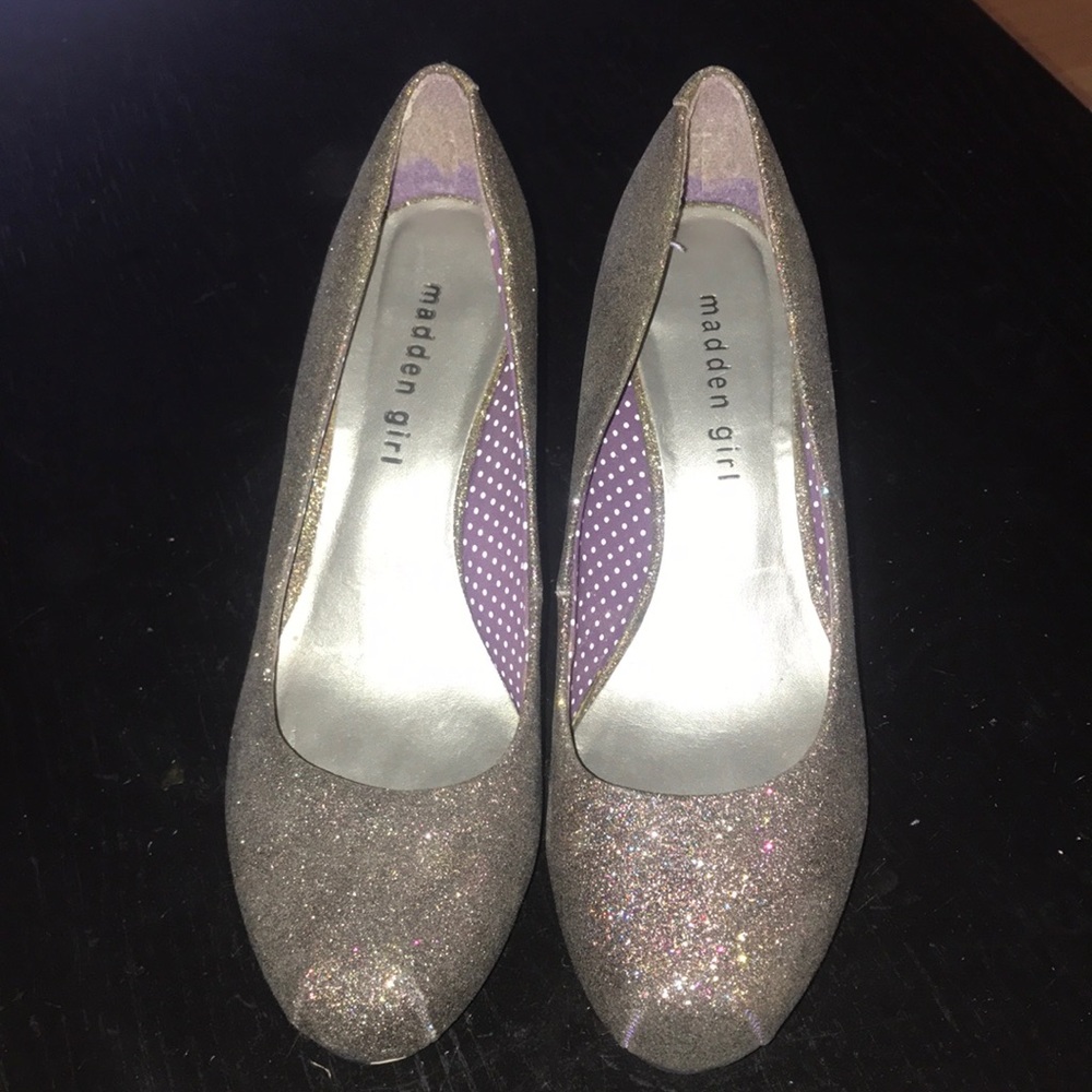 Madden Girl multi color glitter heals. Size 9